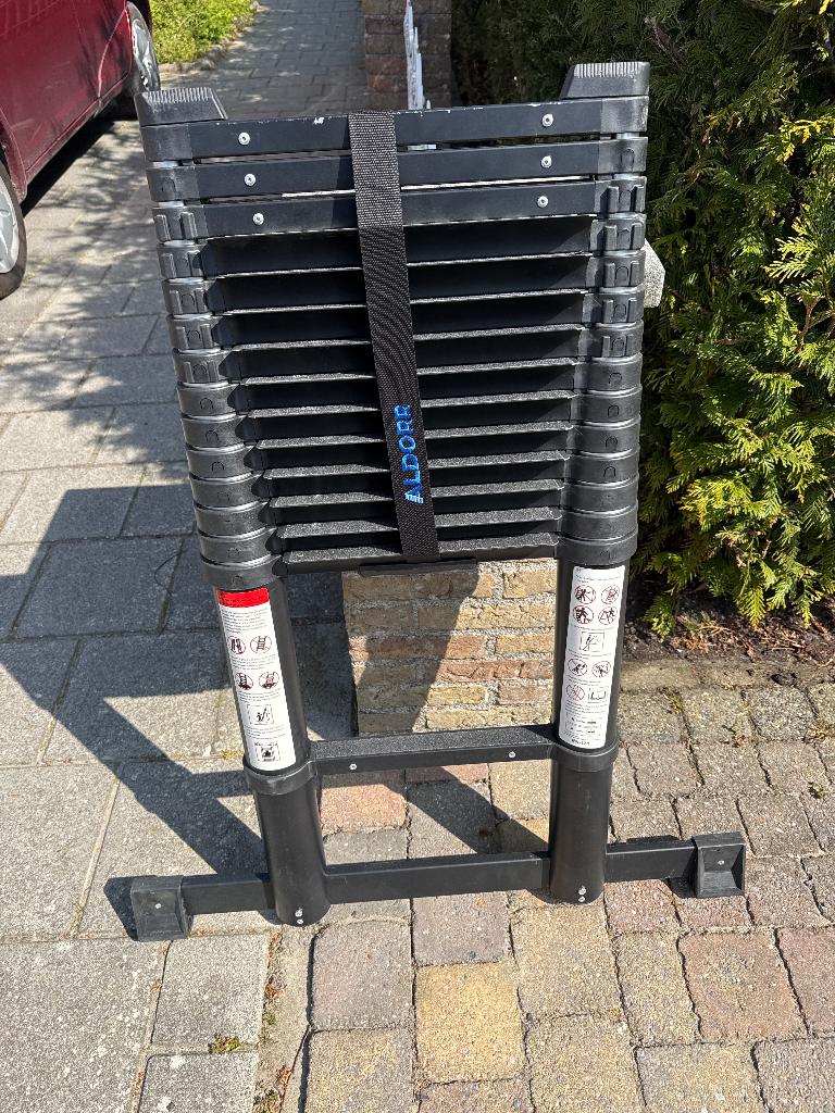 Aldorr  professional telescoop ladder. 5.20, Ophalen, Zo goed als nieuw, Ladder, Opvouwbaar of Inschuifbaar