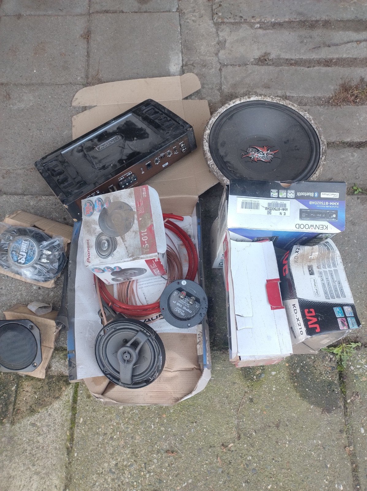 Complete auto audio set: versterker, speakers, radio's, Ophalen of Verzenden, Gebruikt