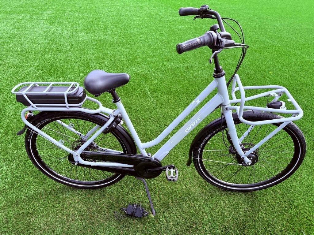 Giant tripel x elektrische damesfiets transportfiets, Fietsen en Brommers, Elektrische fietsen, Gebruikt, Niet ingevuld, Ophalen of Verzenden