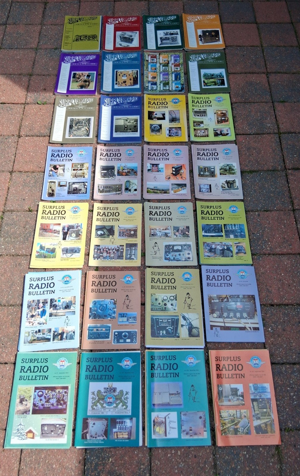 81 tijdschriften Surplusradio bulletin tussen nr 1 en nr 107, Ophalen of Verzenden, Zo goed als nieuw