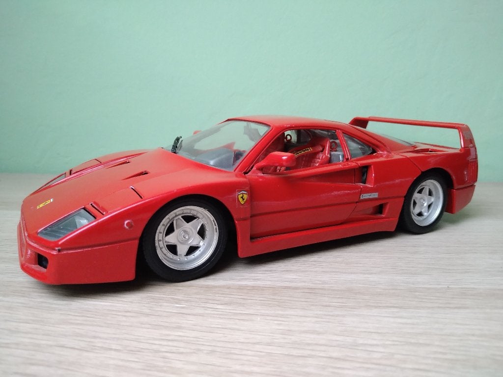 Ferrari F40 Tonka 1:18 rood, Hobby en Vrije tijd, Ophalen of Verzenden, Zo goed als nieuw, Overige merken