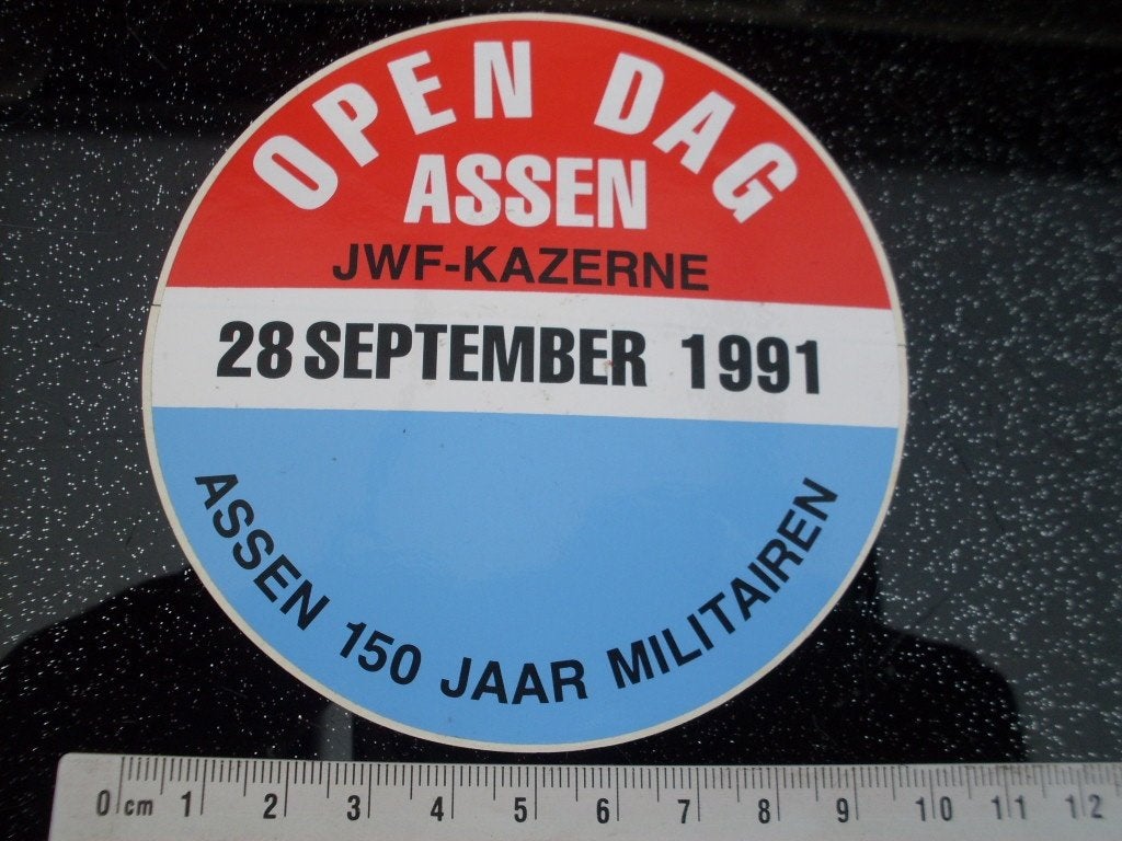 sticker open dag assen jwf kazerne 1991 leger, Verzenden, Zo goed als nieuw, Bedrijf of Vereniging