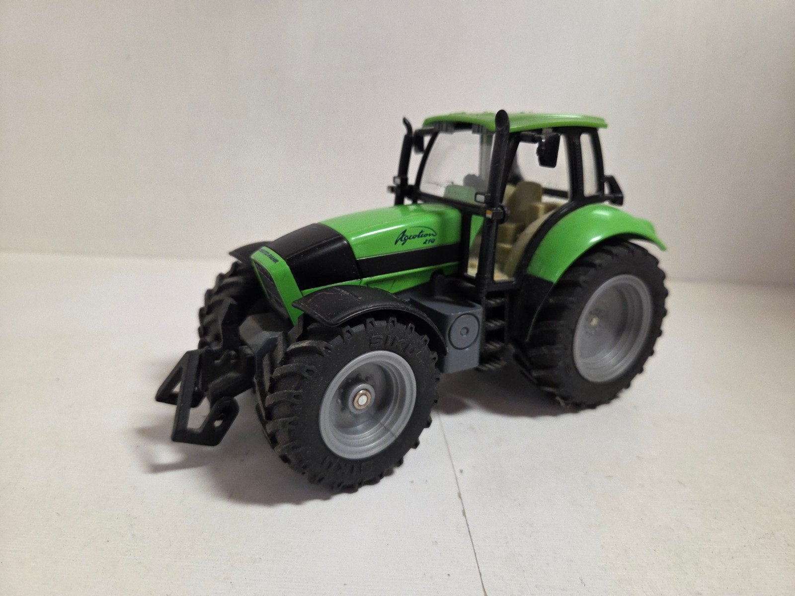 Siku Deutz Fahr Agrotron 210 1:32, SIKU, ., Tractor of Landbouw, Ophalen of Verzenden