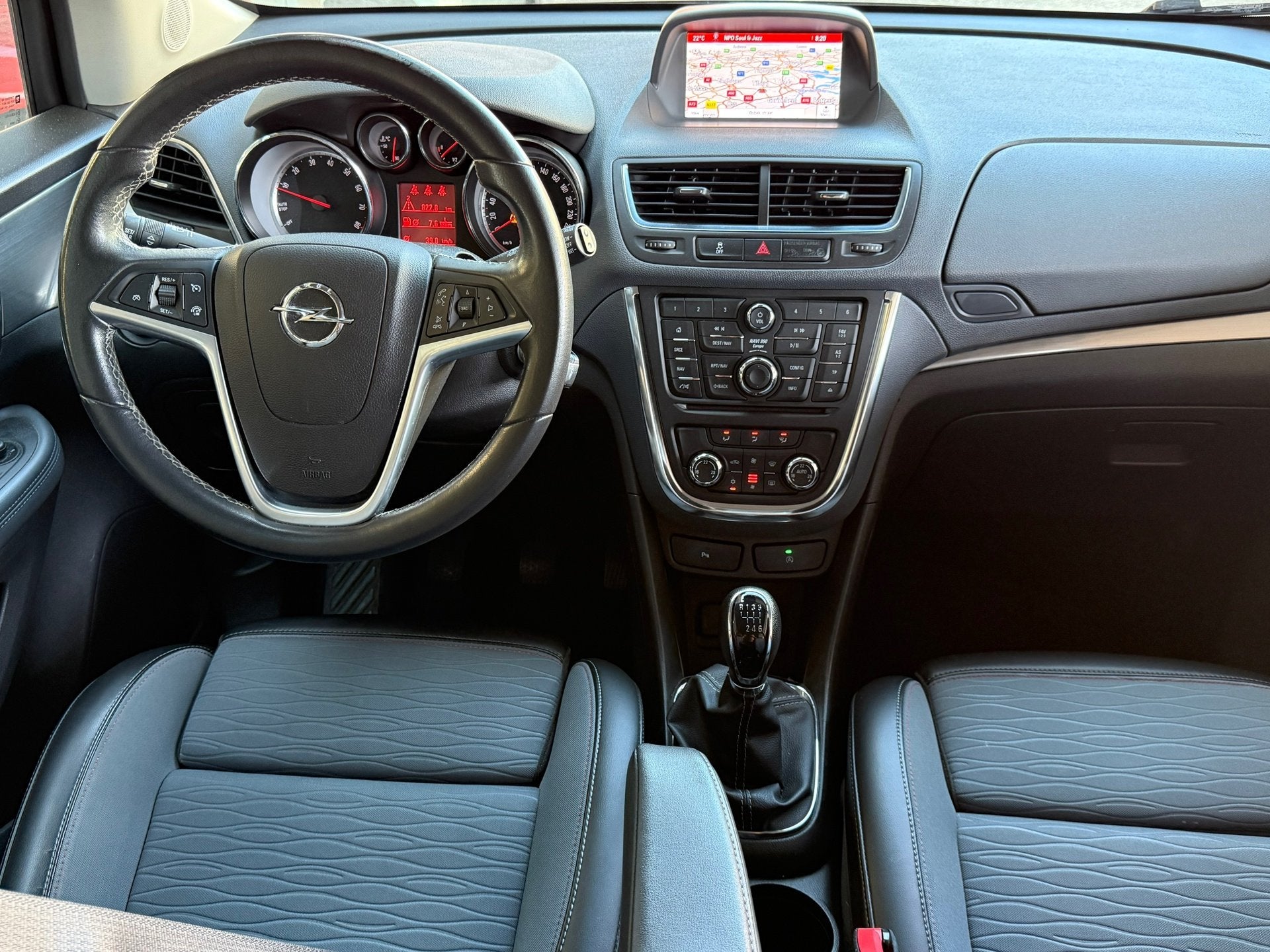 Opel Mokka 1.4 T Innovation CAMERA | CRUISE | NAVI | CLIMATE, Auto's, Voorwielaandrijving, Gebruikt, 4 cilinders, Leder en Stof