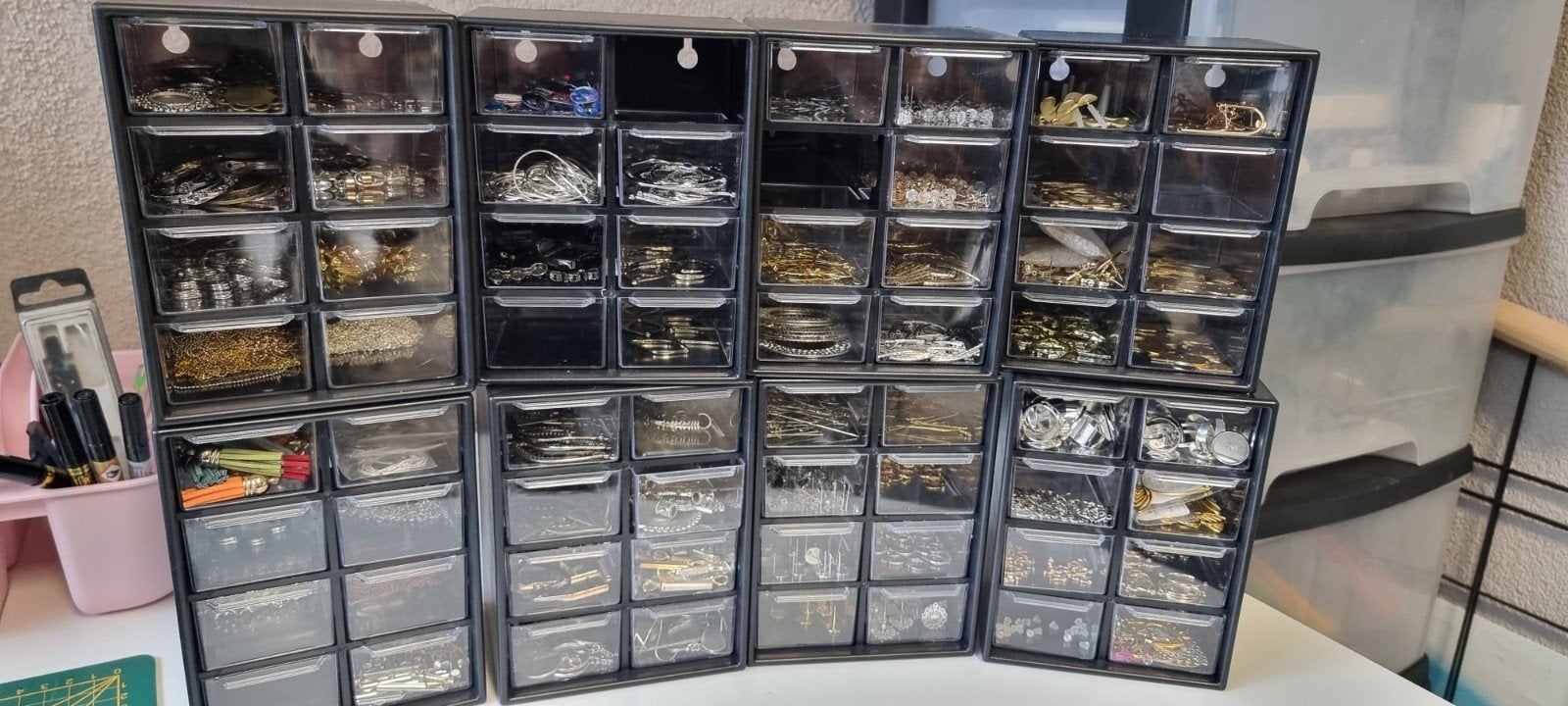 wegens beëindigen hobby, megapartij om sieraden te maken, Ophalen, Zo goed als nieuw, Overige typen