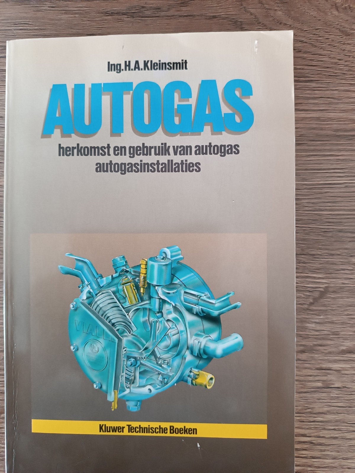 Autogas: Herkomst, gebruik en installaties, Ophalen of Verzenden, Gelezen, Autotechniek, Ing. H.A. Kleinsmit
