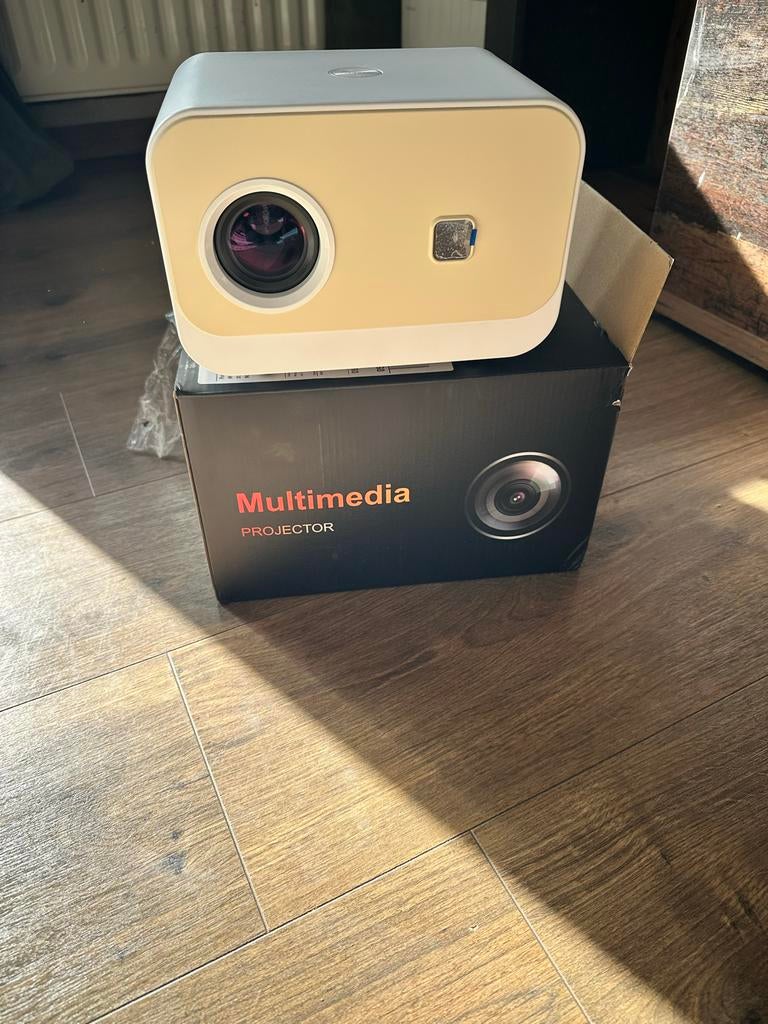 Multimedia projector, Ophalen of Verzenden, Nieuw, LED
