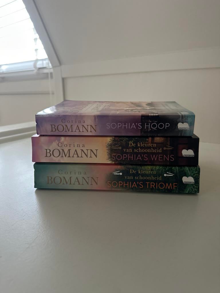 Corina Bomann - Sophia's Hoop, Wens & Triomf (3 boeken), Boeken, Romans, Ophalen of Verzenden, Gelezen, Europa overig