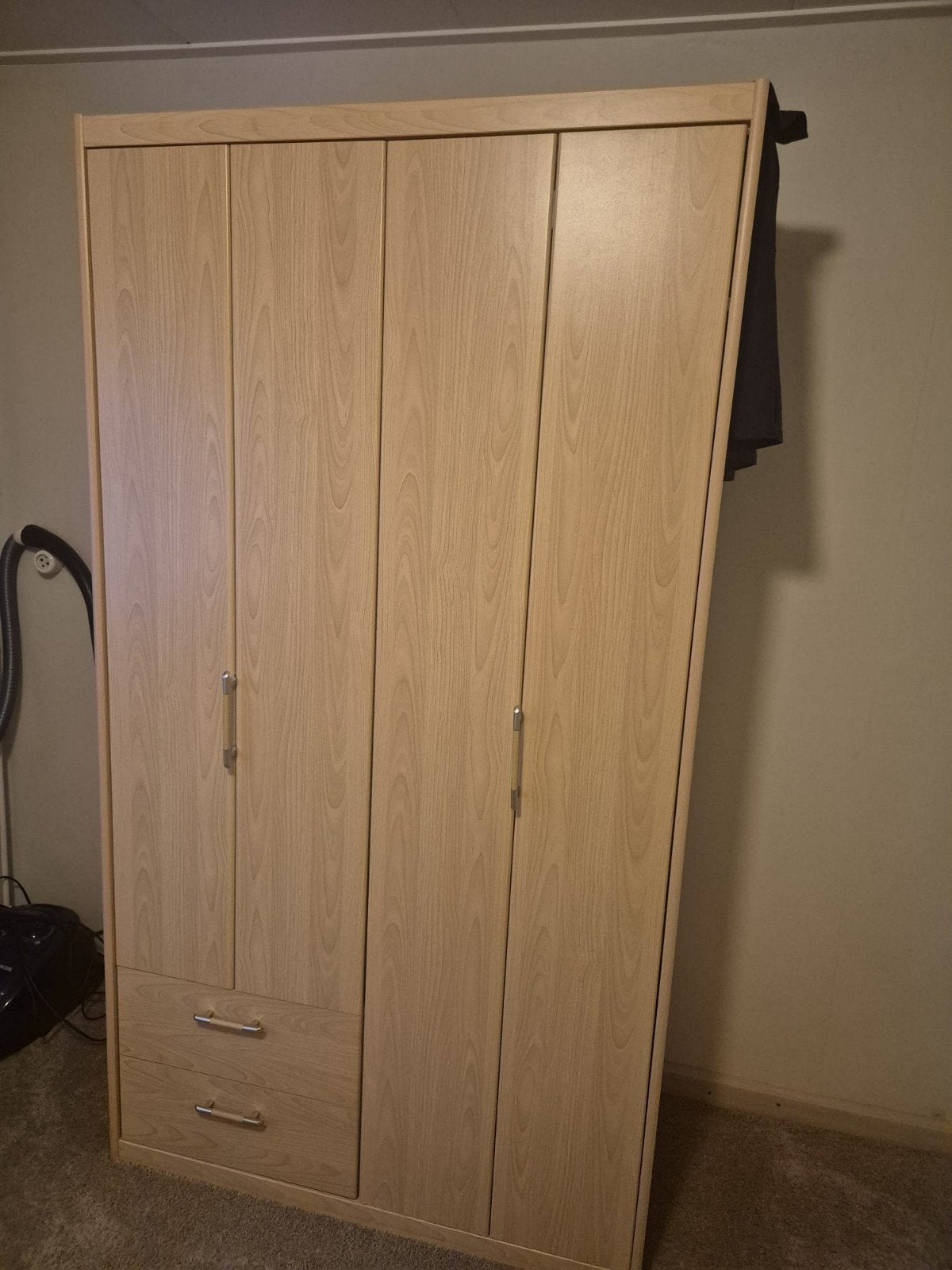 Slaapkamer kast, Ophalen, 25 tot 50 cm, 200 cm of meer