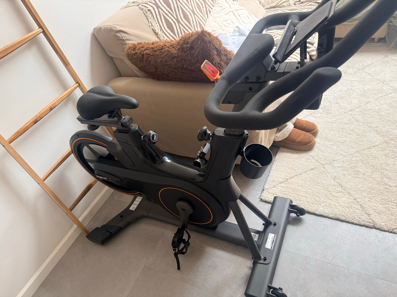 Zo goed als nieuwe Basic fit fiets - Ideaal voor thuis, Sport en Fitness, Fitnessapparatuur, Ophalen, Spinningfiets, Zo goed als nieuw