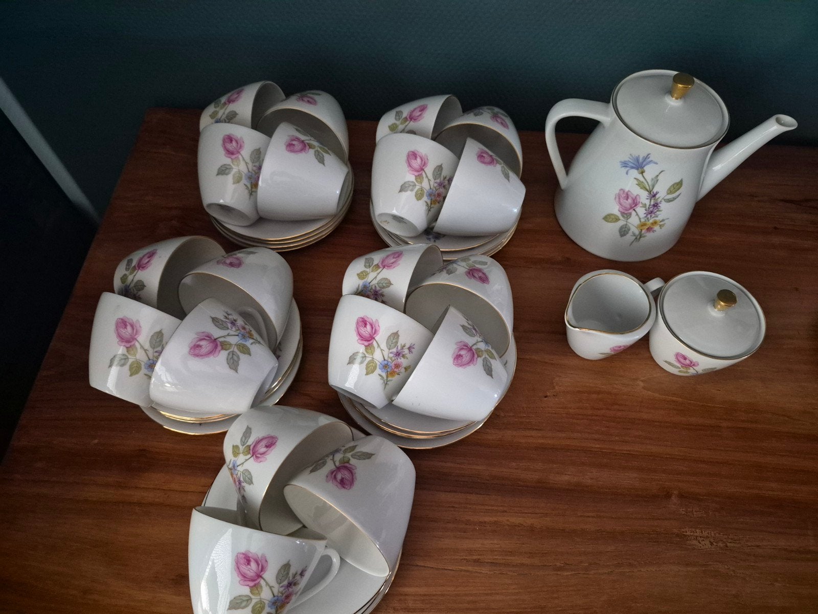 Vintage  Seltmann Weiden Bavaria servies met roosjes, Antiek en Kunst, Antiek | Servies compleet, Ophalen
