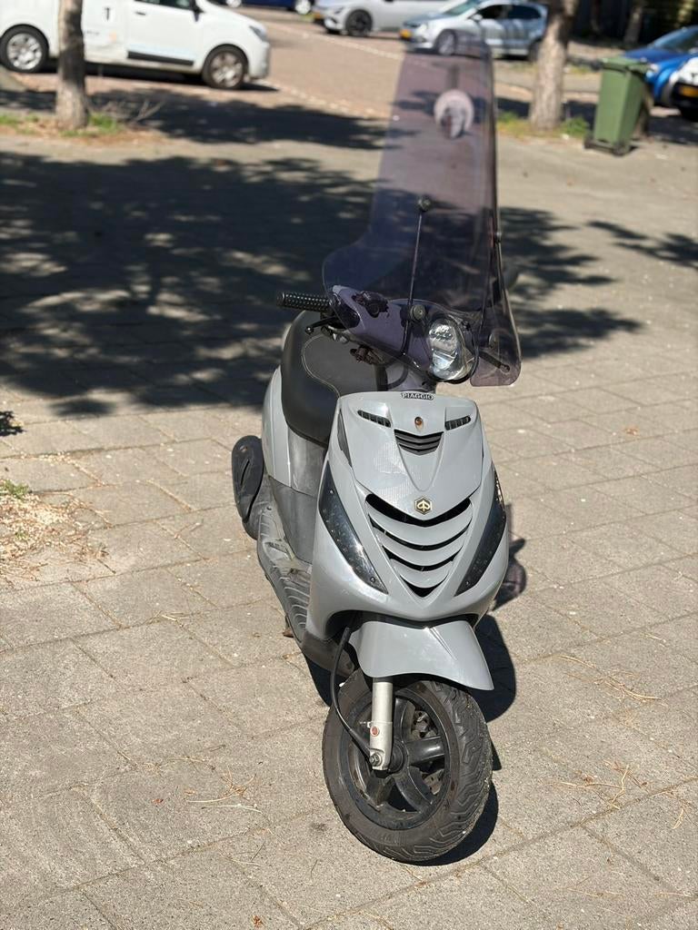 Zip 2017 nardo grey, Ophalen of Verzenden, Zo goed als nieuw, Benzine, Zip