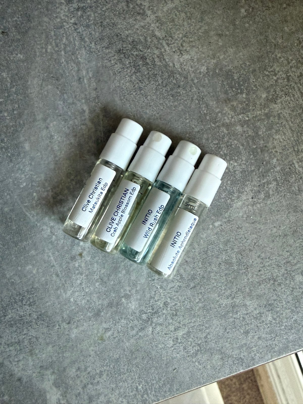 Parfum samples Clive Christian & Initio - 4 stuks, Sieraden, Tassen en Uiterlijk, Uiterlijk | Parfum, Zo goed als nieuw, Verzenden