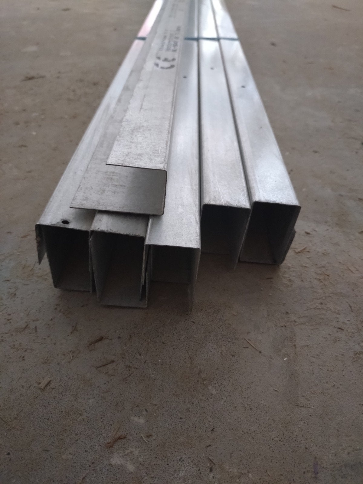 Metalstud U-randprofiel 3m, 0.6mm - Metal Stud/Plafond, Ophalen, Nieuw, IJzer