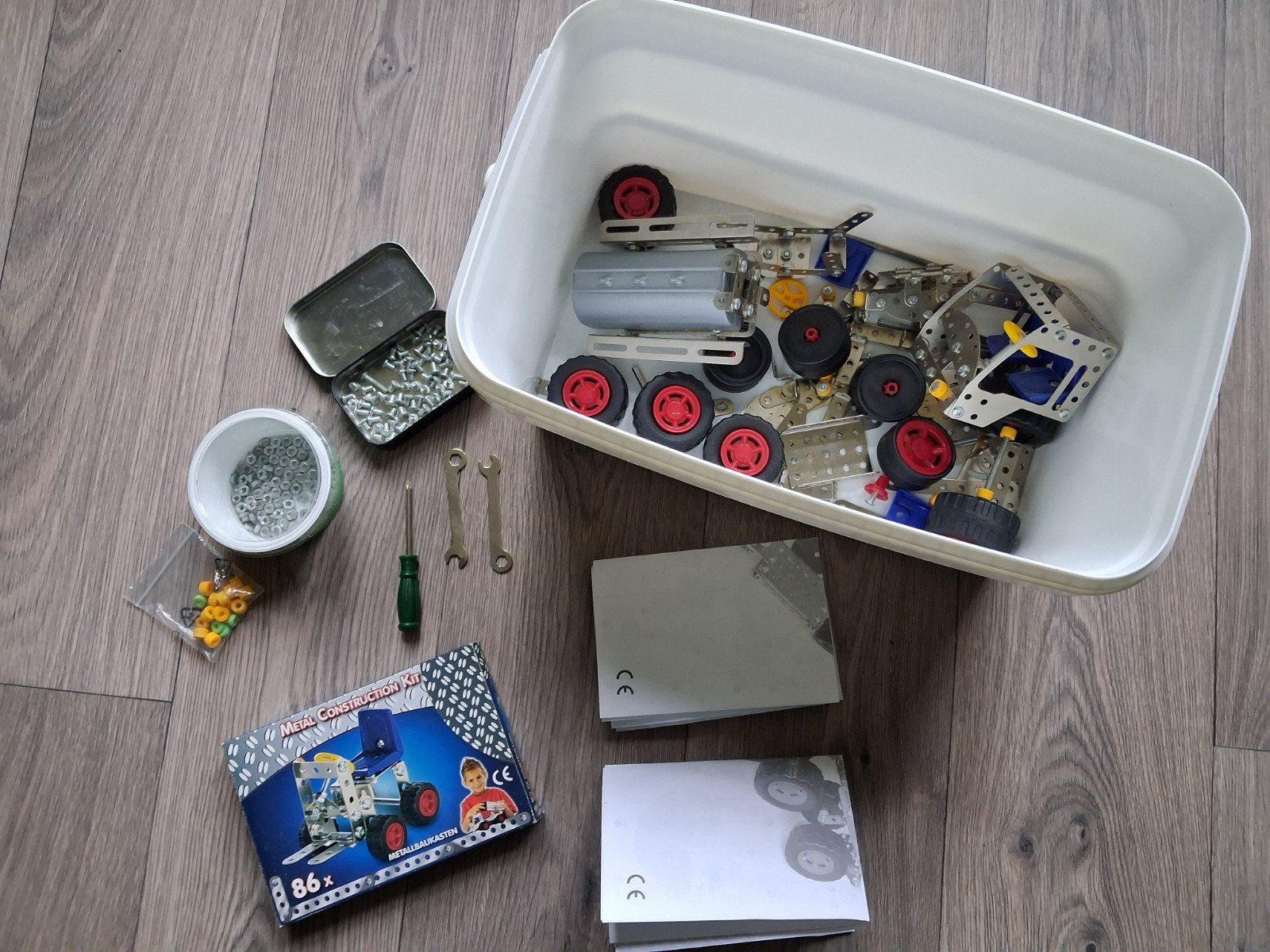 constructie speelgoed, Ophalen