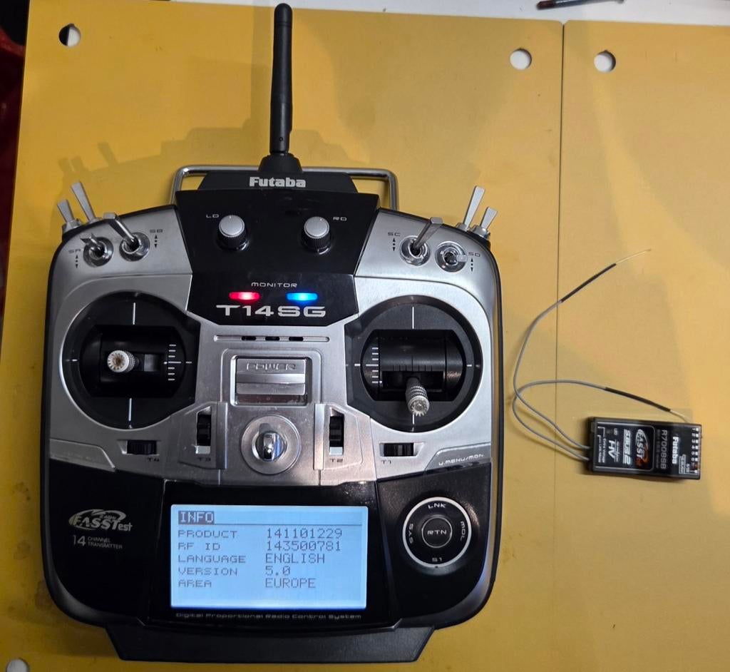 Futaba T14SG zender met R7008SB ontvanger, Ophalen of Verzenden, Gebruikt