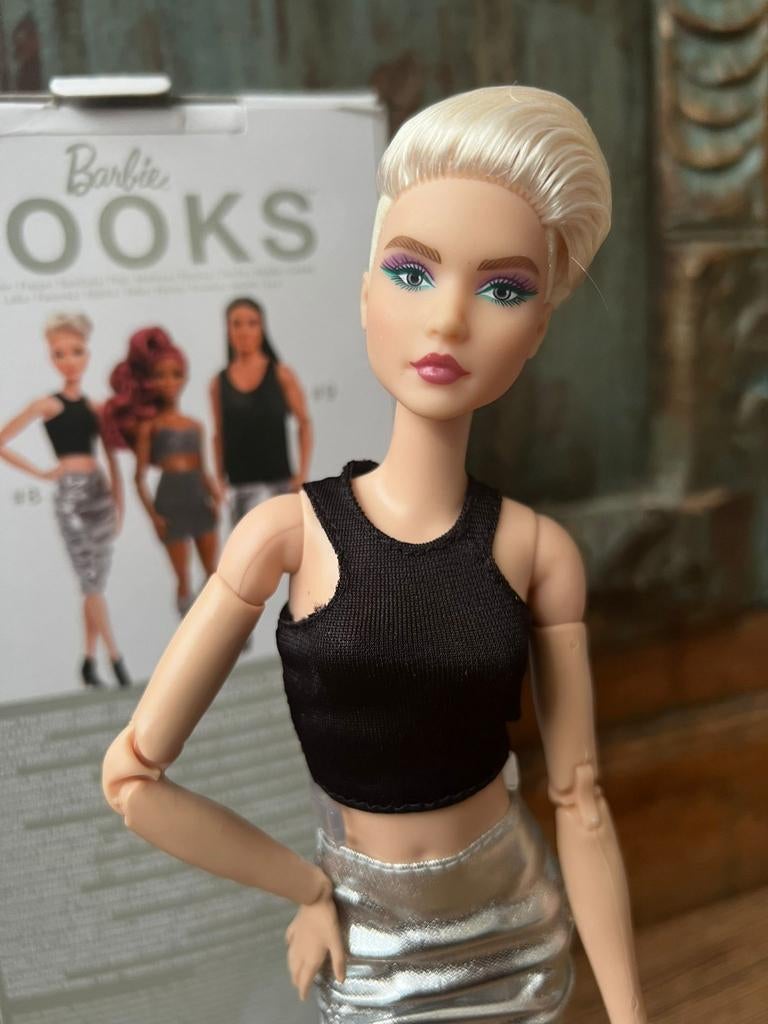 Barbie Signature Looks Model #8 - basics, Verzamelen, Poppen, Ophalen of Verzenden, Zo goed als nieuw