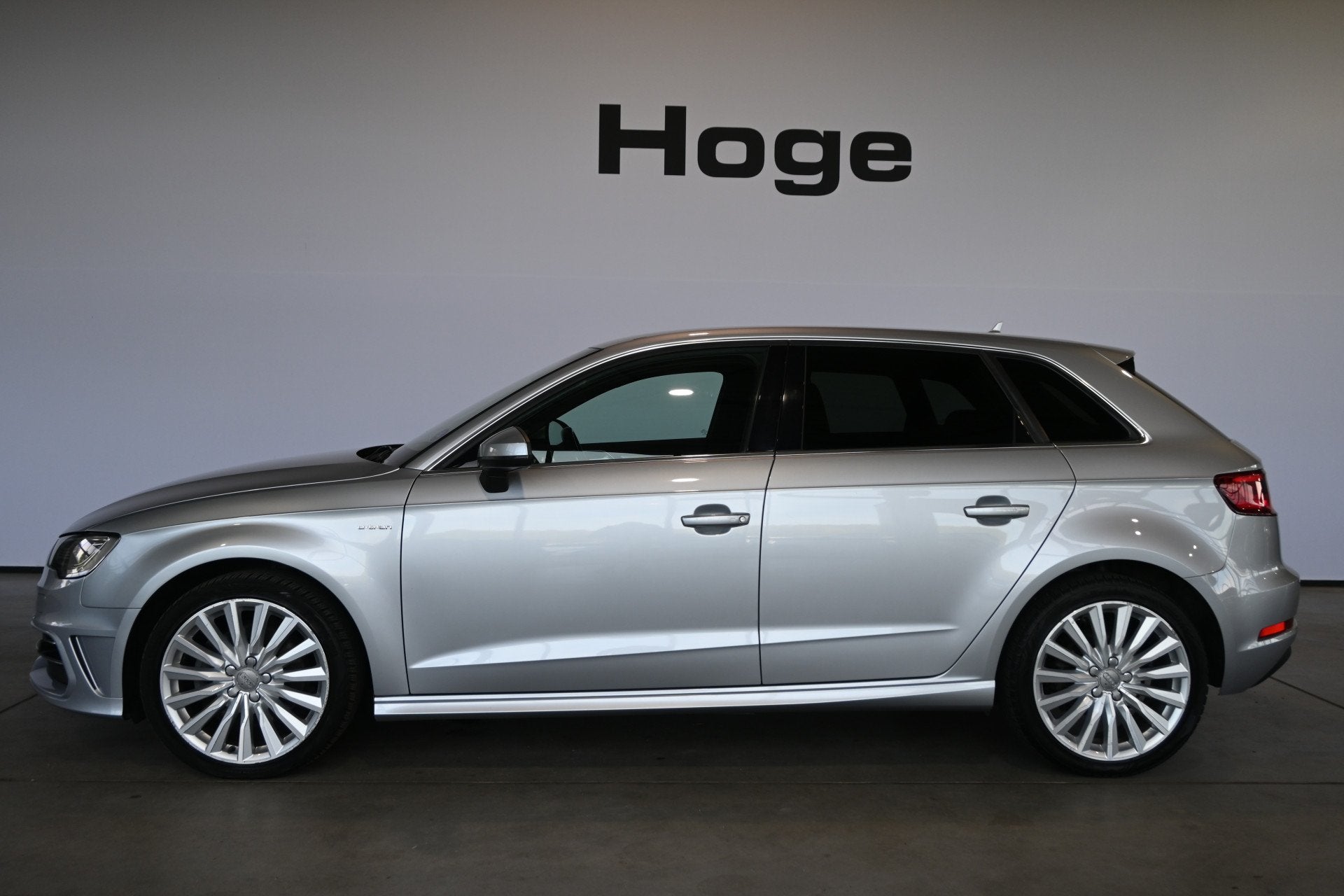 Audi A3 Sportback 1.4 e-tron PHEV S-line Clima Cruise contro, 8 kWh, Verwarmde buitenspiegels, Gebruikt, 4 cilinders