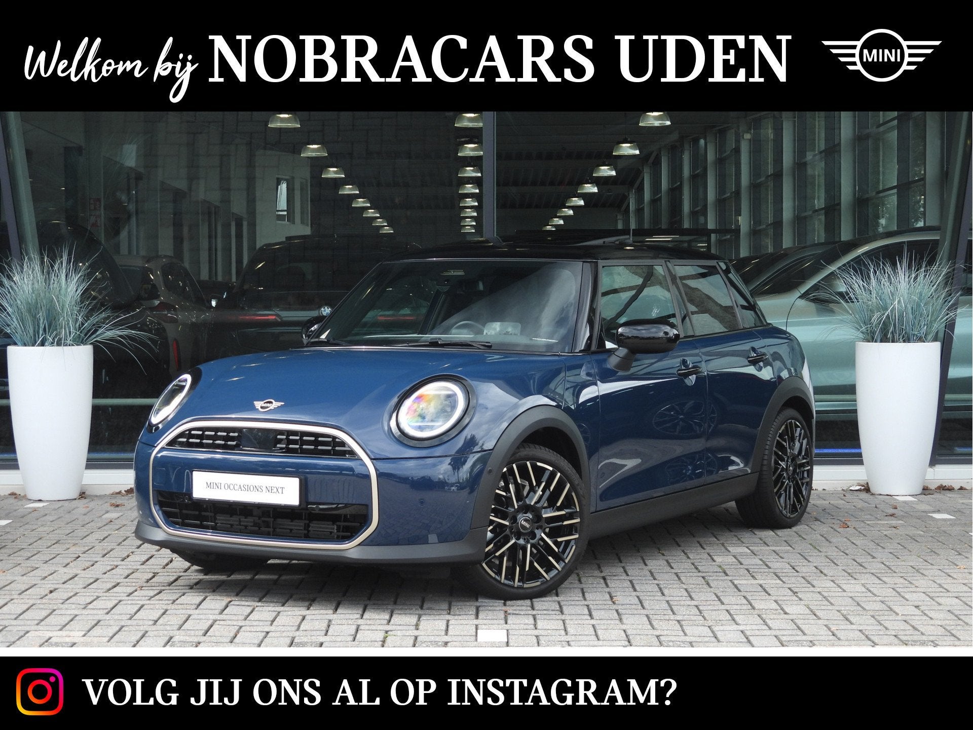 MINI Hatchback Cooper C Automaat / Favoured / Pakket M / 18, Auto's, Mini, Dealer onderhouden, Gebruikt, 156 pk, Met garantie (alle)