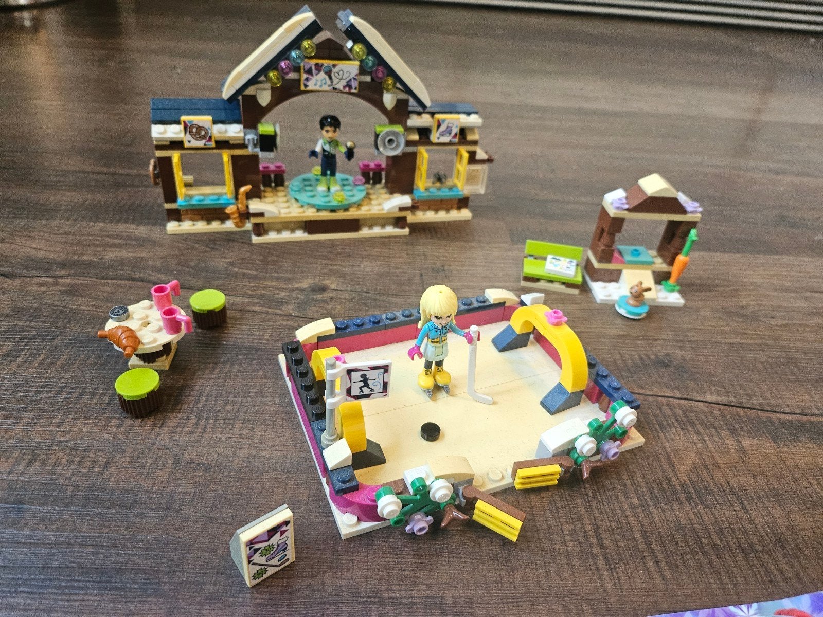 Lego Friends 41322 Snow Resort Schaatsbaan (enkele stukjes m, Kinderen en Baby's, Speelgoed | Duplo en Lego, Ophalen of Verzenden