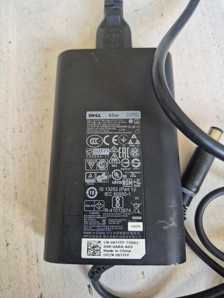 Dell 65W Laptop Oplader AC Adapter, Computers en Software, Laptop-opladers, Gebruikt, Ophalen of Verzenden