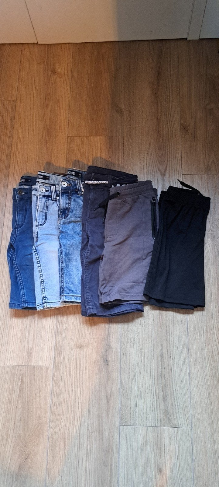 Jongens kleding maat 140, 6 korte broeken, Ophalen of Verzenden, Jongen, Broek