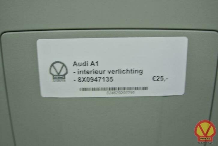 audi a1 8x0 interieur verlichting 8x0947135, Auto-onderdelen, Gebruikt, AUDI AG, Auto-Union-Strasse 1
85045  Ingolstadt, DE, Kundenbetreuung@audi.de