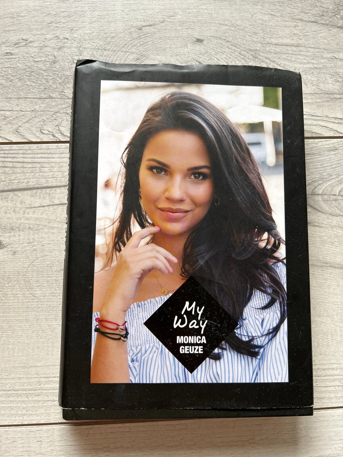 My Way - Monica Geuze (Boek), Ophalen of Verzenden, Gelezen, Overige