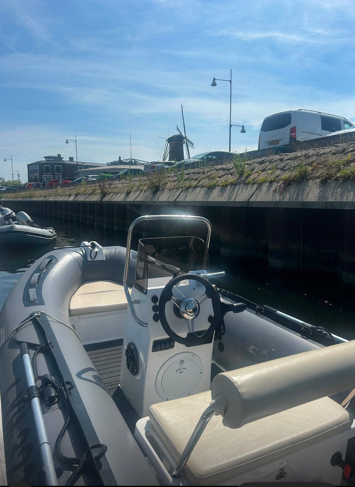 RIB 3,90m (2021) met 30pk Tohatsu + powertrim en trailer, Watersport en Boten, Ophalen, Zo goed als nieuw, 30 pk of meer, Elektrische start