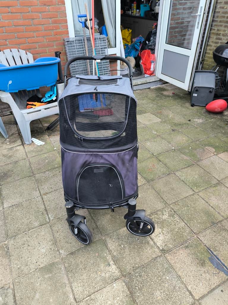 Honden wandelwagen, Dieren en Toebehoren, Ophalen, Zo goed als nieuw