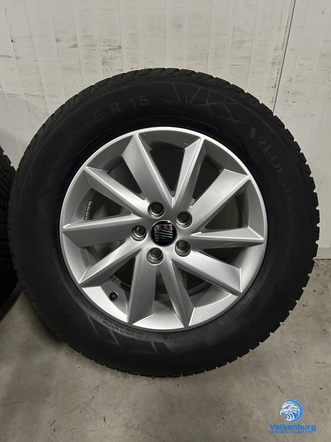 8mm! Originele Seat Ibiza 15 inch velgen 5x100 winterbanden, Gebruikt, 15 inch, -, -