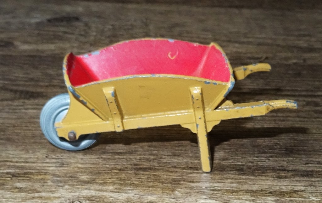 Dinky Toys Kruiwagen / Wheelbarrow., Ophalen of Verzenden, Gebruikt, Tractor of Landbouw, Dinky Toys
