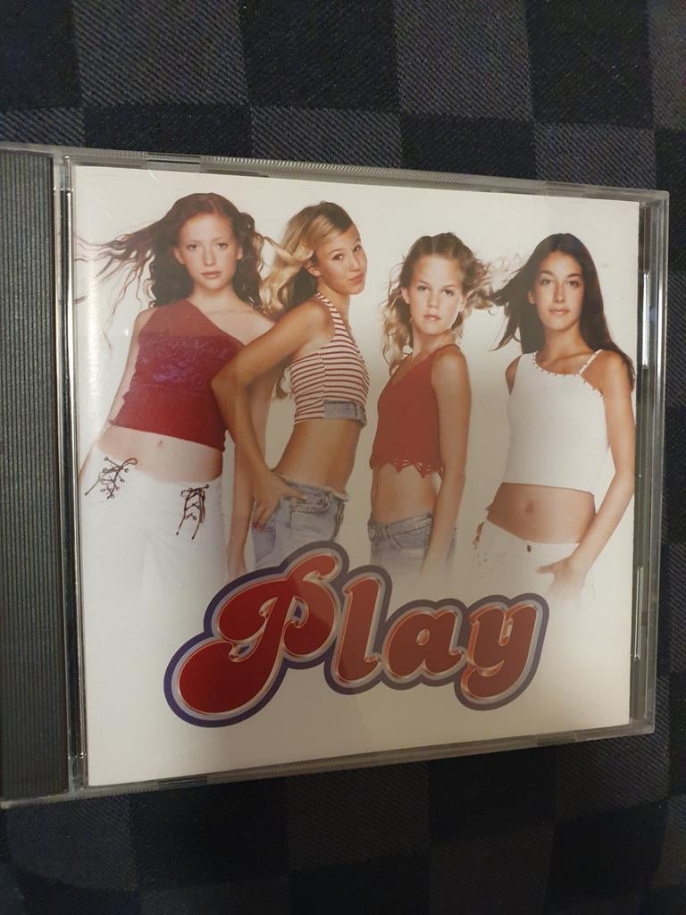 Play play (us), Verzenden