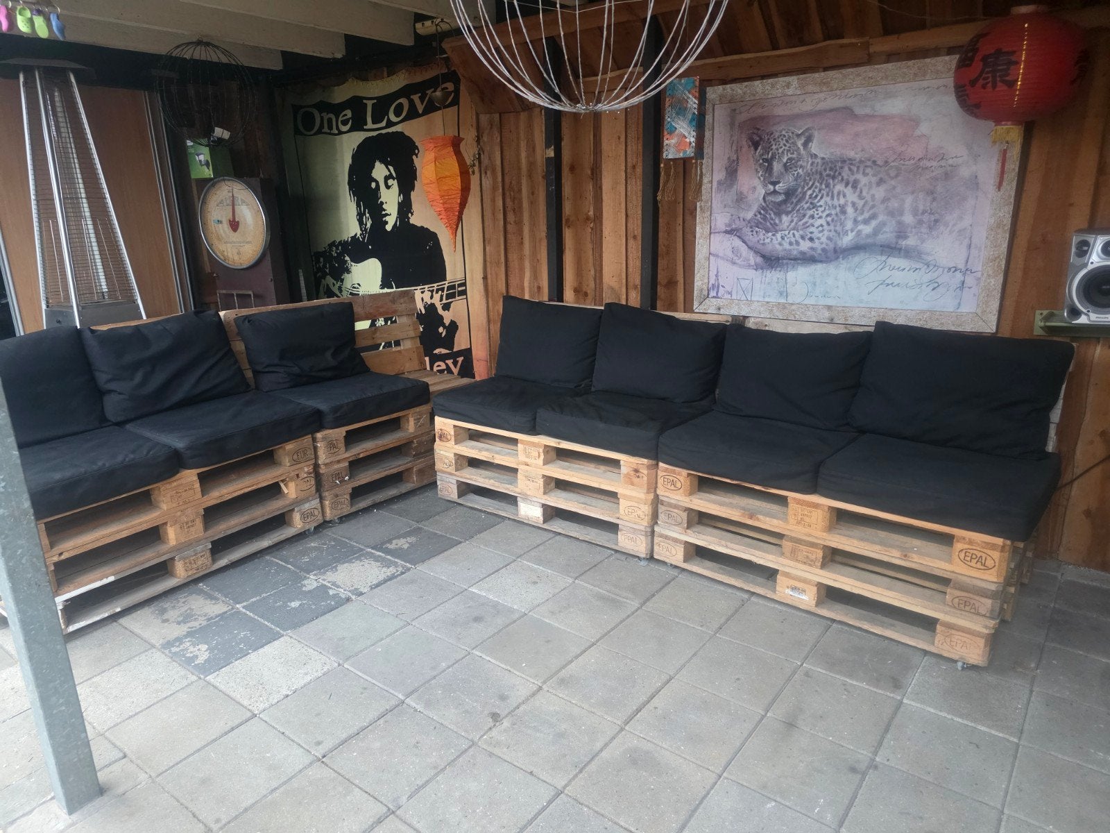 Hoekbank pallets bank 120br hoog95cm, Ophalen, Hout, Bank, 7 zitplaatsen
