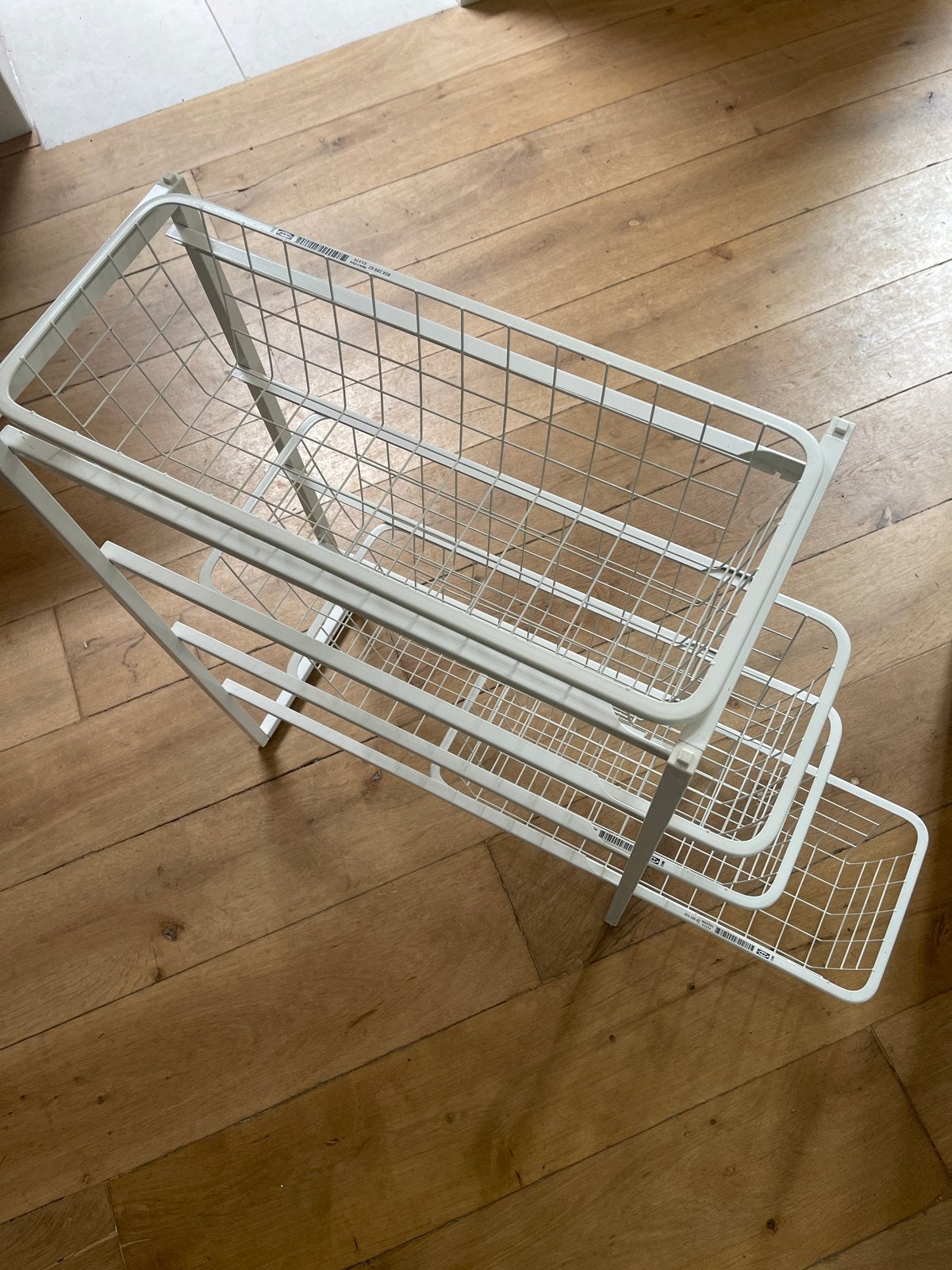 Rekje met uitschuifbare mandjes / nooit gebruikt, Ophalen, Zo goed als nieuw