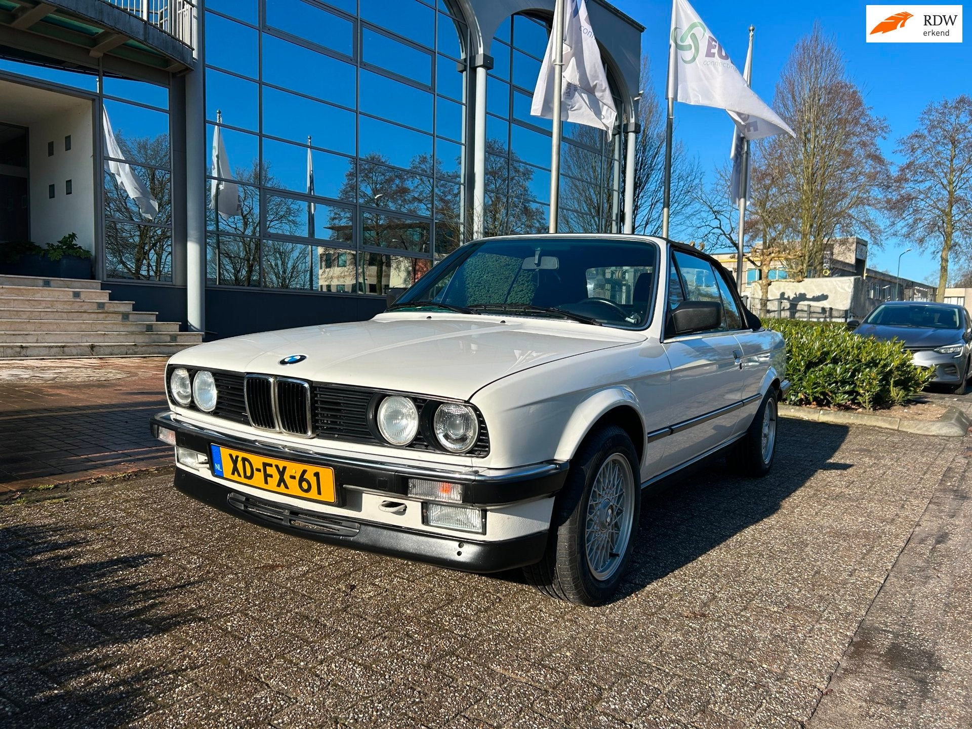 BMW 3-serie Cabrio 325i handgeschakeld incl hardtop zeer moo, Auto's, Gebruikt, 2494 cc, Cabriolet, Wit
