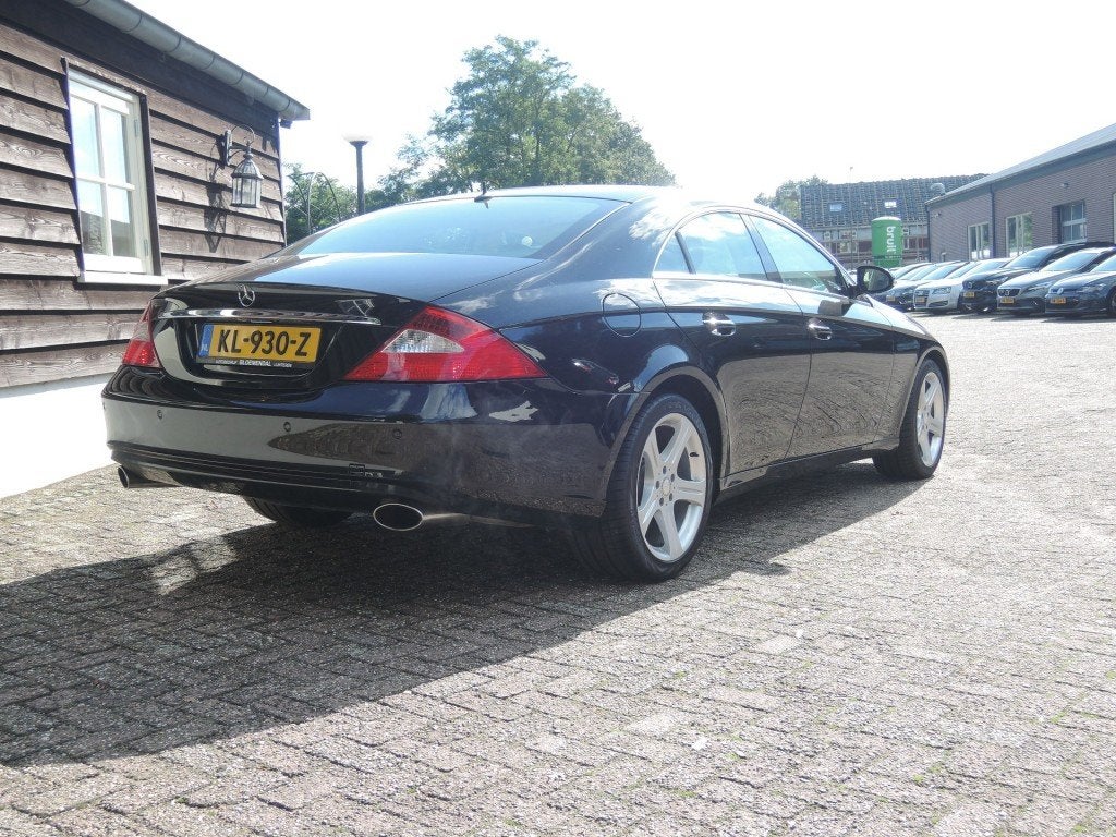 Mercedes-benz CLS-KLASSE CLS 500 automaat, Auto's, Automaat, Navigatiesysteem, Achterwielaandrijving, Gebruikt