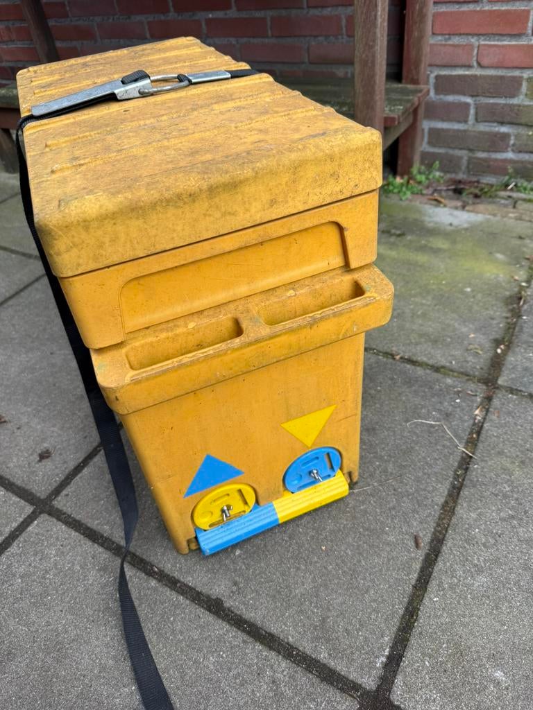 Gezocht ligoma bijenkasten Simplex/ dadant us, Bijen