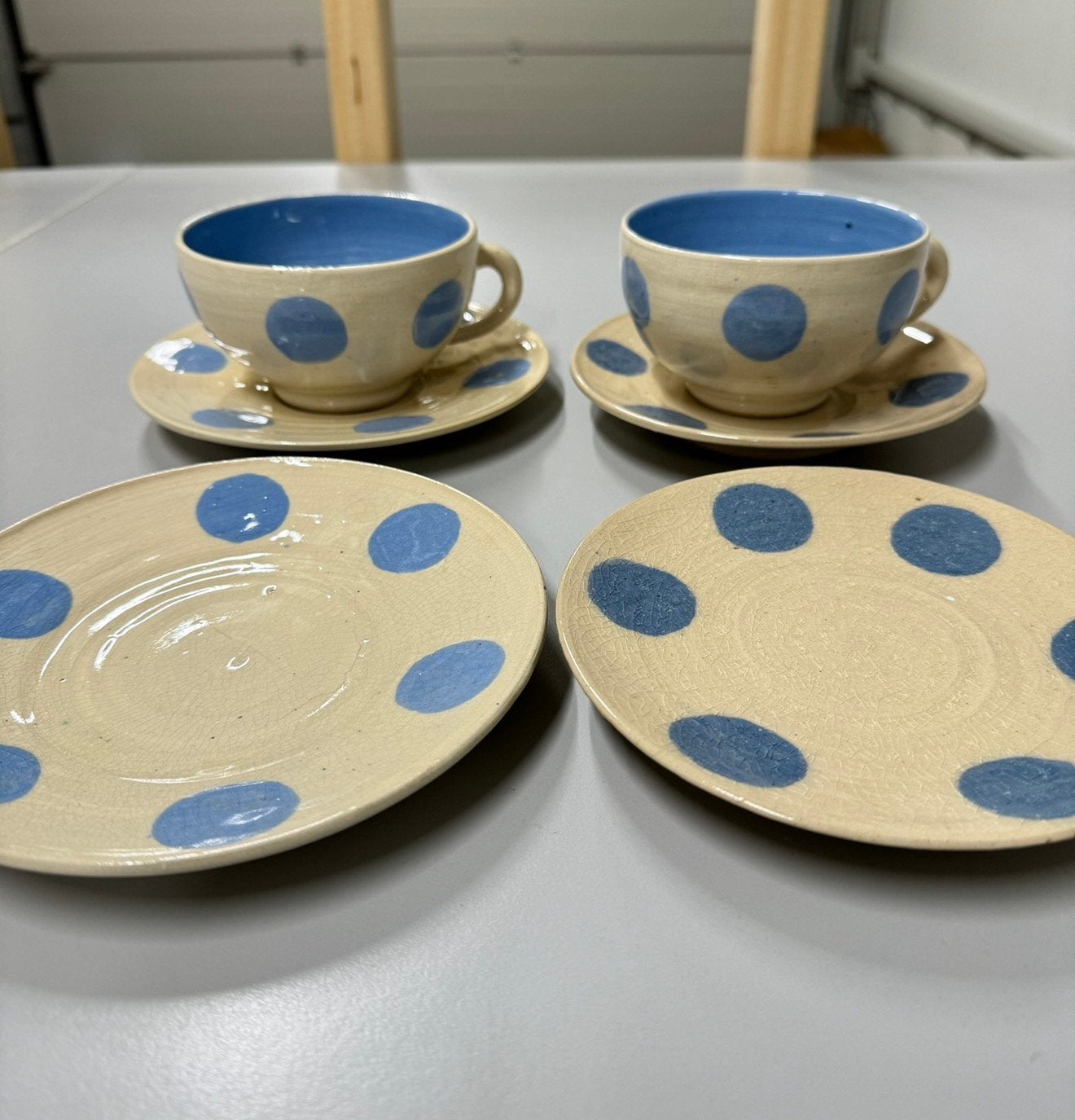 Antiek vintage pottery Uk wheel - kop schotels servies setje, Antiek en Kunst, Ophalen of Verzenden