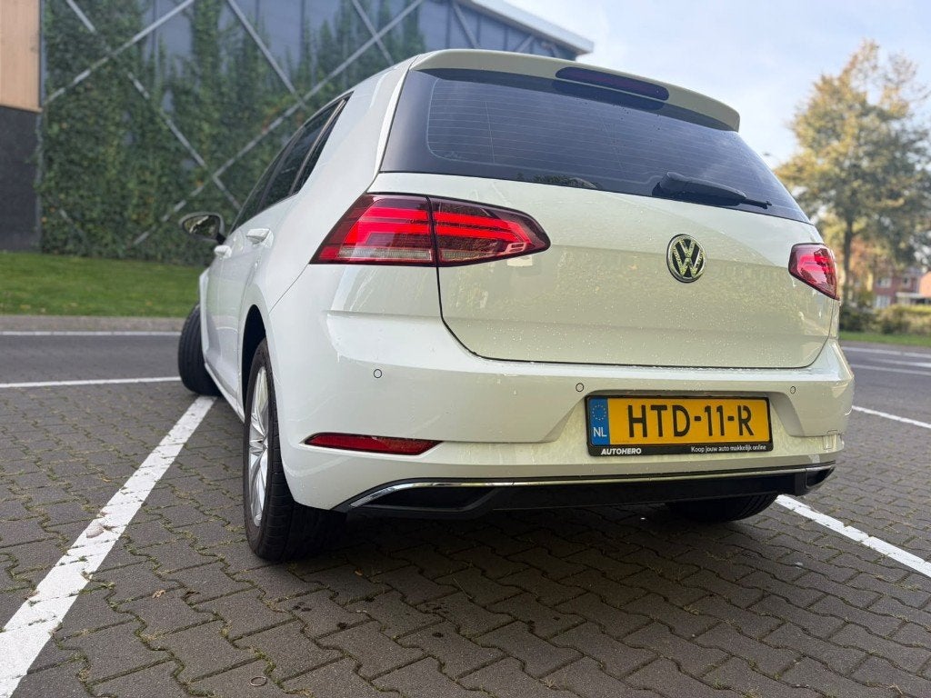 Volkswagen Golf 1.0 TSI Comfortline BlueMotion /Nav/Stoelver, Voorwielaandrijving, Stof, 1145 kg, Euro 6