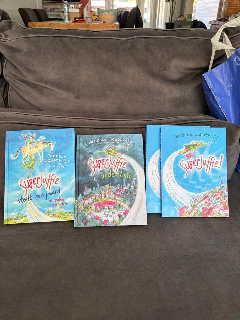 Superjuffie boekenreeks van Janneke Schotveld (3 boeken), Ophalen of Verzenden, Zo goed als nieuw, Fictie algemeen