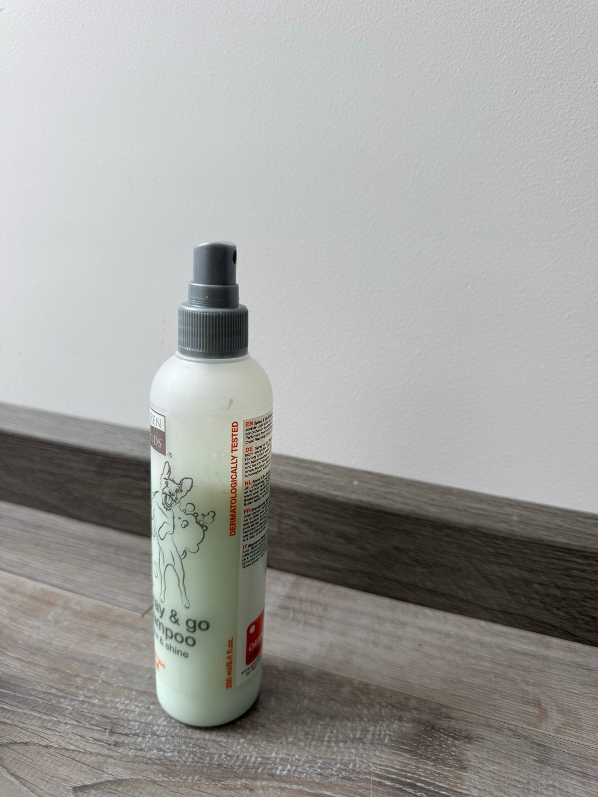 Honden droogshampoo, Dieren en Toebehoren, Ophalen of Verzenden, Zo goed als nieuw