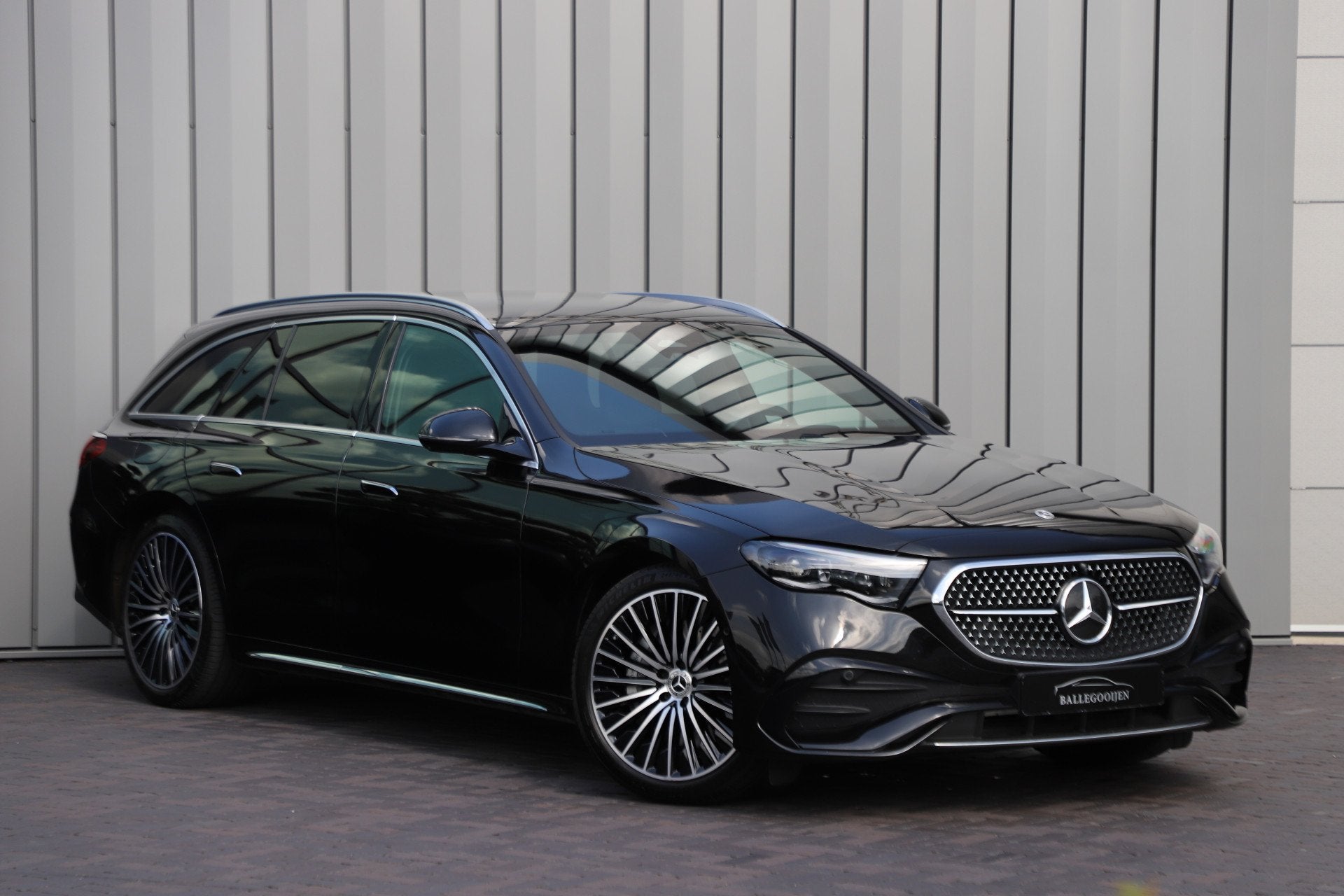 Mercedes-Benz E-Klasse Estate 300e AMG | 313PK | Keyless-go, Auto's, Mercedes-Benz, Automaat, 12 maanden, Achterwielaandrijving