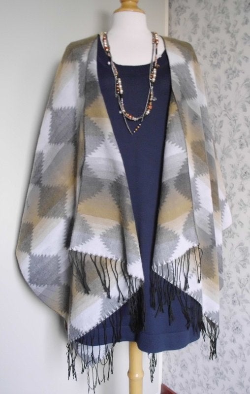Poncho van mantelflanel, Ophalen of Verzenden, Nieuw, Overige kleuren