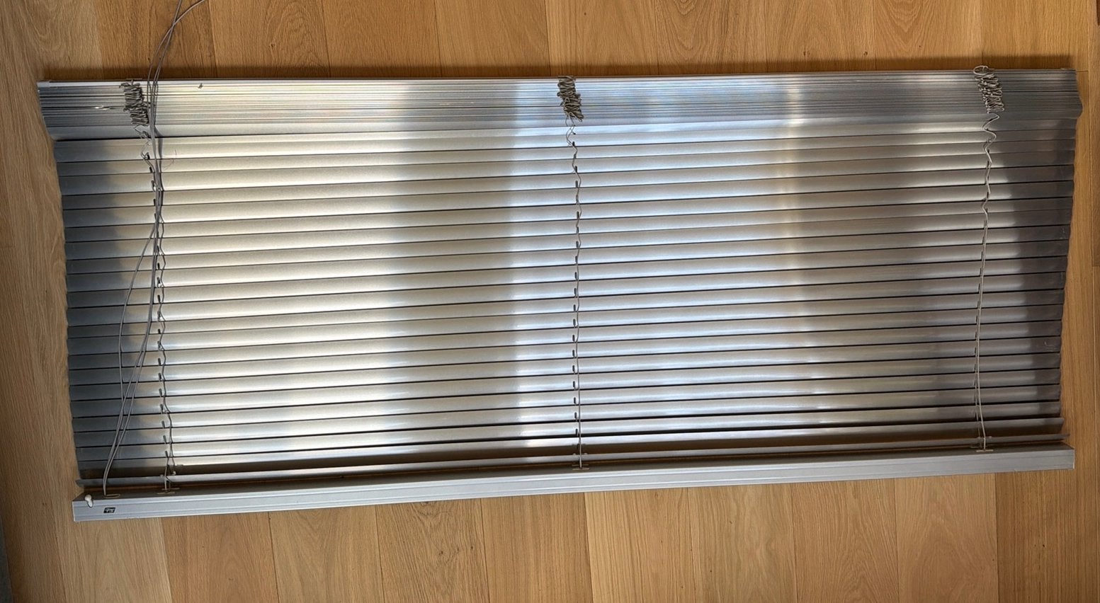 Luxaflex jaloezie 35  -  168 x 240 cm  -  aluminium, Ophalen, Zo goed als nieuw, Binnendeur, Minder dan 200 cm