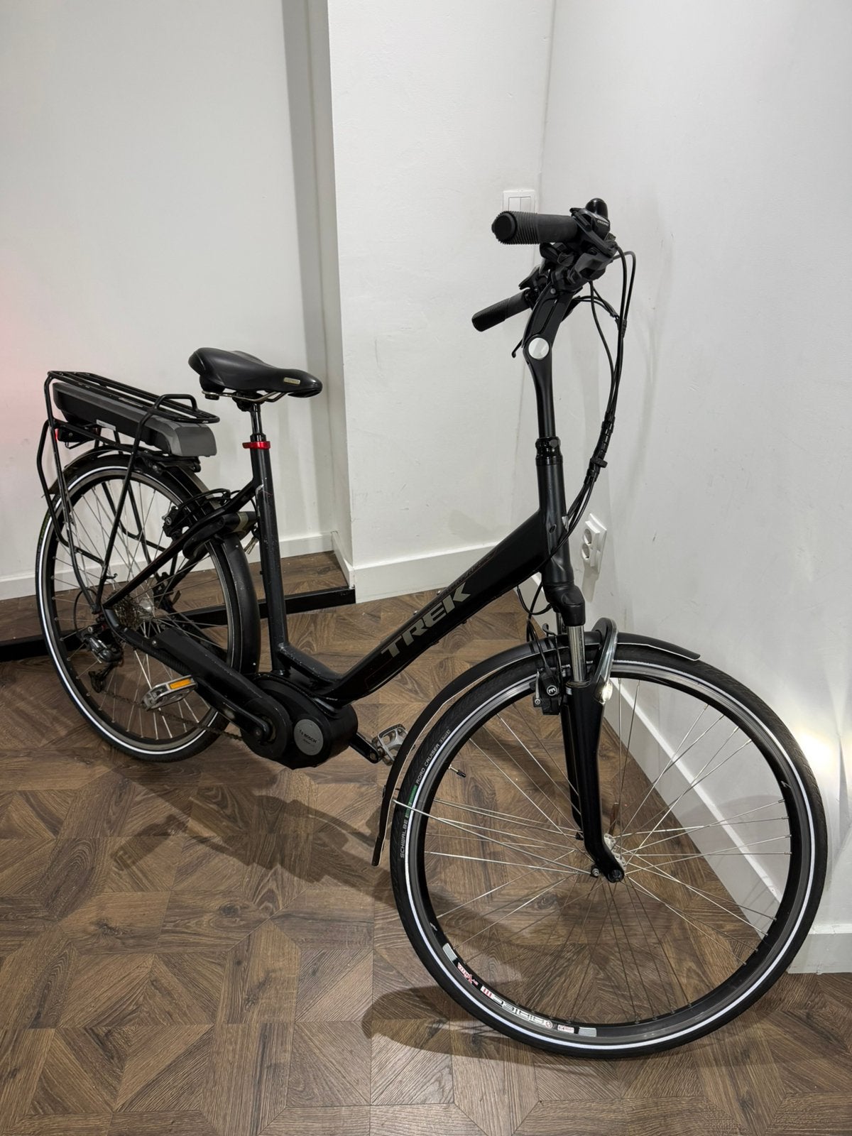 Trek tm 500+ dames fiets bosch active line 500wh, Zo goed als nieuw, 51 tot 55 cm, 50 km per accu of meer, Ophalen