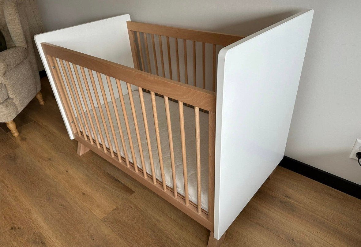 Kinderbedje van Bopita - ZGAN, Ophalen, Zo goed als nieuw, Minder dan 140 cm, Minder dan 70 cm