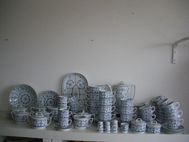 Jager Blau Saks servies, Huis en Inrichting, Keuken | Servies, Ophalen of Verzenden, Zo goed als nieuw, Bord(en), Overige stijlen
