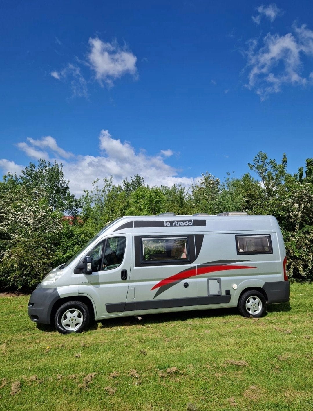 Pössl lastrada♥️offgrid☀️camera🎥airco🥶top-staat.3pers, Caravans en Kamperen, Campers, Buscamper of Camperbus, Fiat, Pössl, Bedrijf