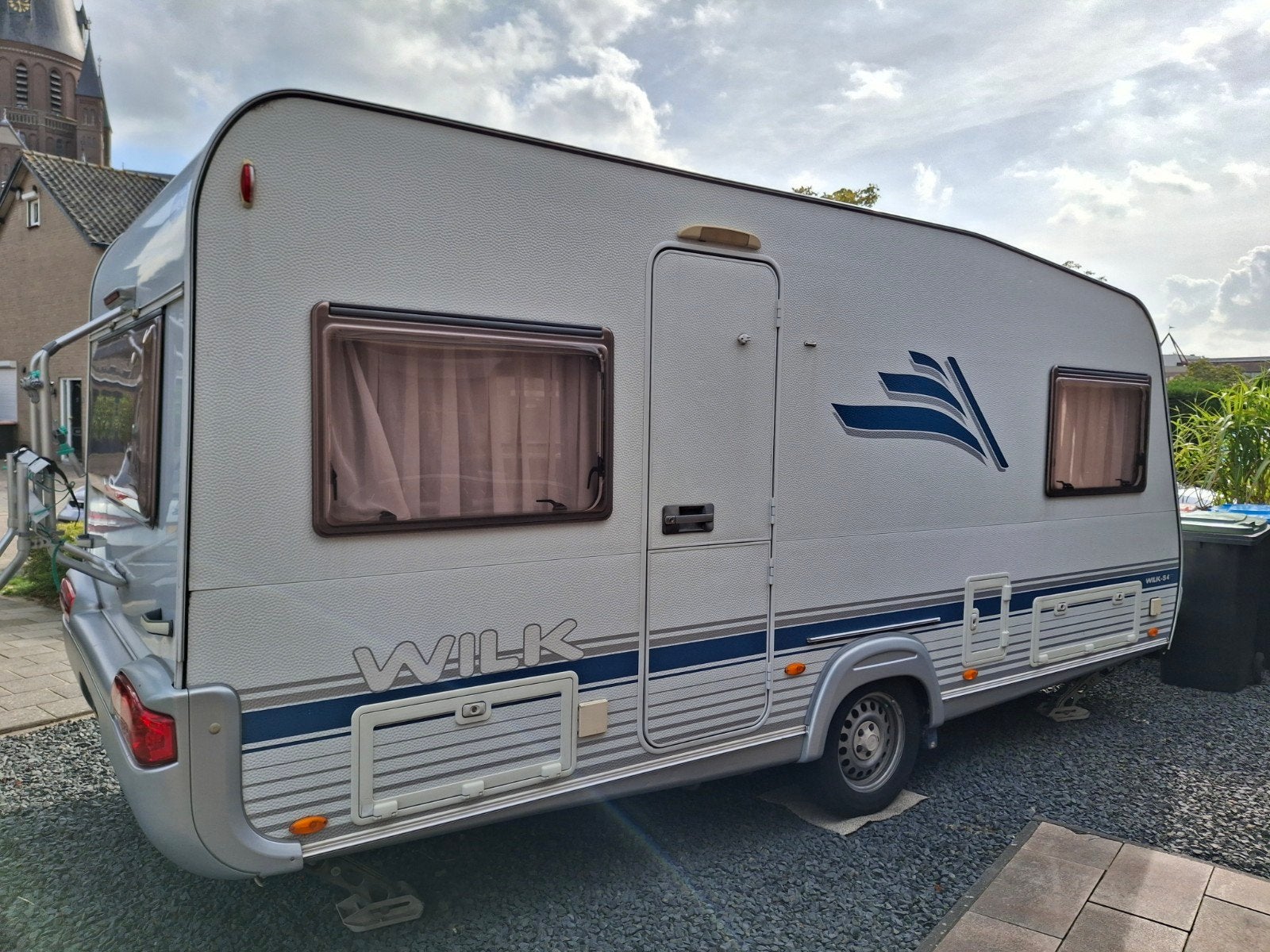 Wilk S4 met mover, voortent en Bovag gekeurd, Caravans en Kamperen, Rondzit, Dwarsbed, Particulier, 6 tot 7 meter